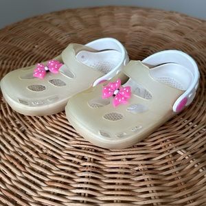 Free with purchase white and pink toddler clogs